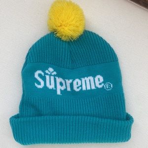 NWT Aqua Blue Supreme Beanie with Yellow Puff